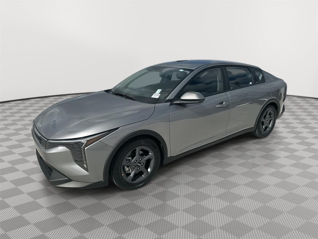 2025 Kia K4 LXS FWD