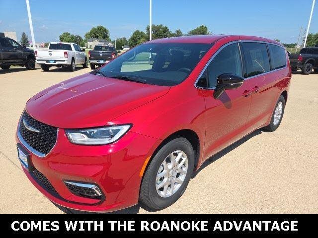 2026 Chrysler Pacifica Select FWD