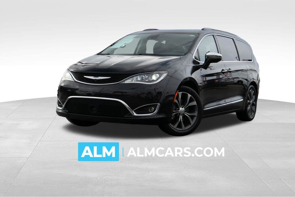 2017 Chrysler Pacifica Limited FWD