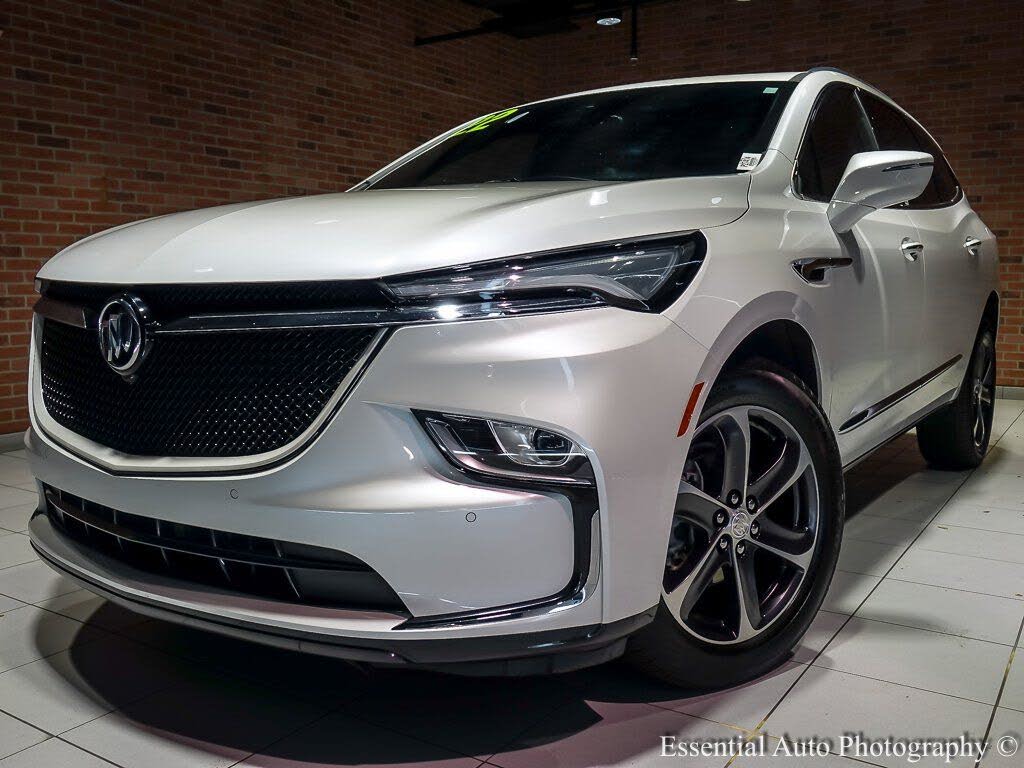 2022 Buick Enclave Essence AWD