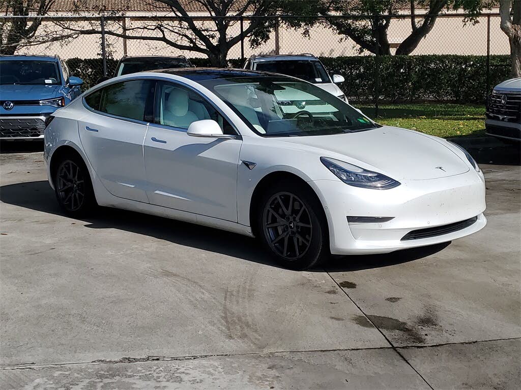 2020 Tesla Model 3 Standard Range Plus RWD