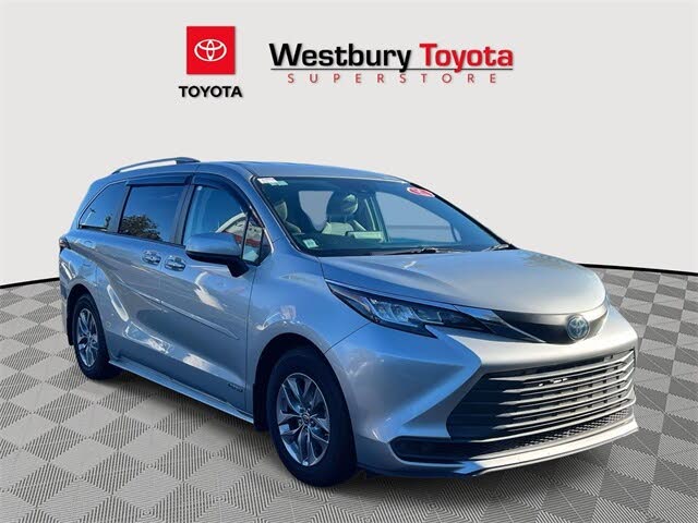 2021 Toyota Sienna LE 8-Passenger AWD
