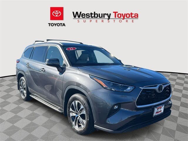 2022 Toyota Highlander XLE AWD