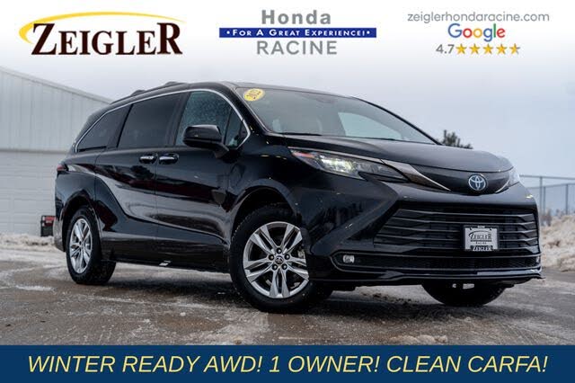 2022 Toyota Sienna Woodland Edition 7-Passenger AWD