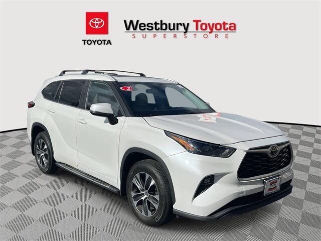 2023 Toyota Highlander XLE AWD