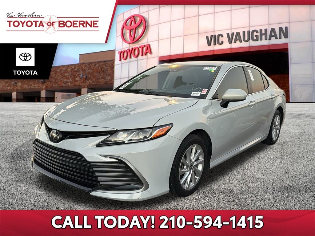 2024 Toyota Camry LE FWD