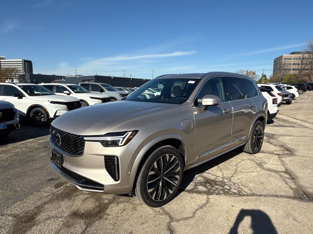 2026 Volvo XC90 Recharge T8 Plus 7-Passenger eAWD