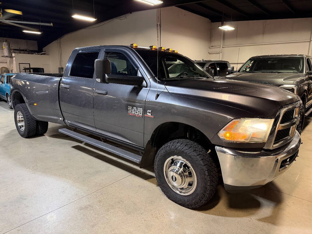 2015 RAM 3500 Tradesman Crew Cab LB DRW 4WD