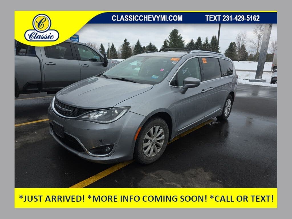 2019 Chrysler Pacifica Touring L FWD