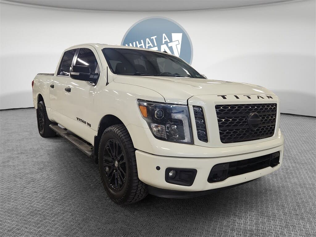 2019 Nissan Titan SV Crew Cab 4WD