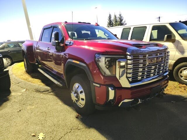 2024 GMC Sierra 3500HD Denali Crew Cab 4WD