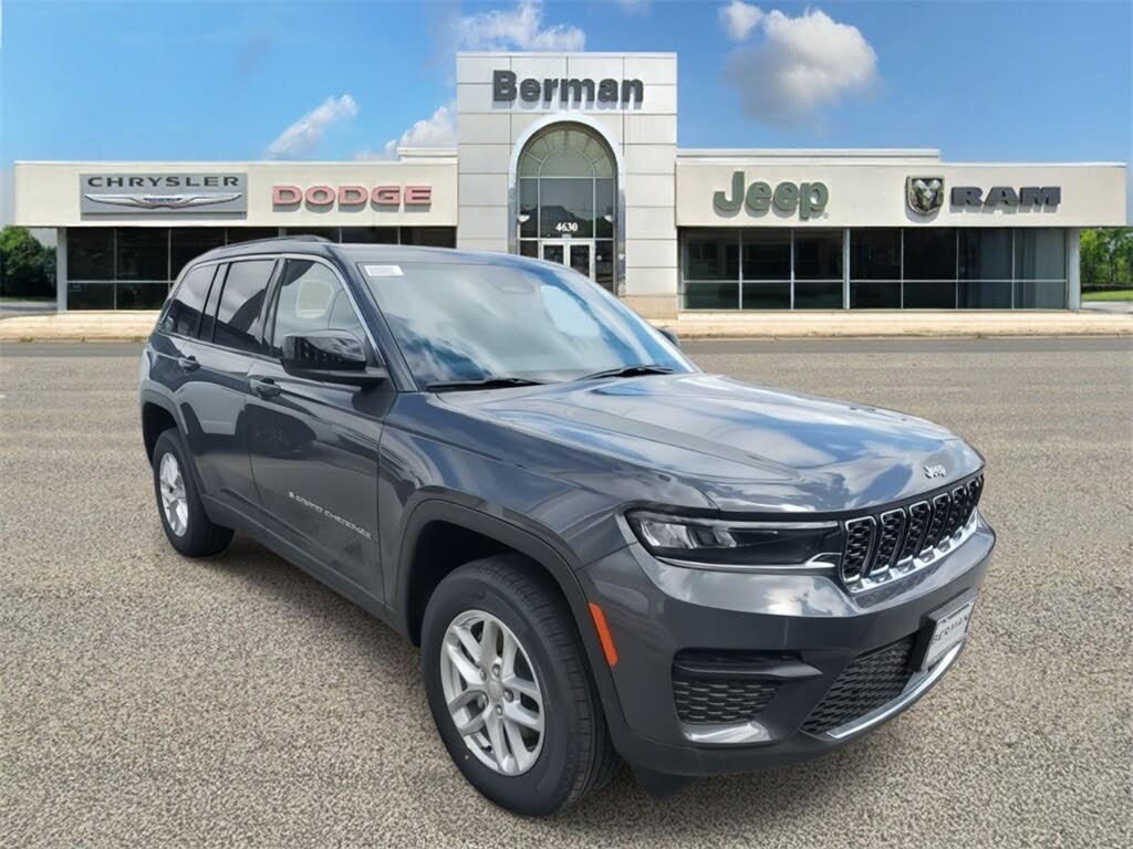 2025 Jeep Grand Cherokee Laredo 4WD