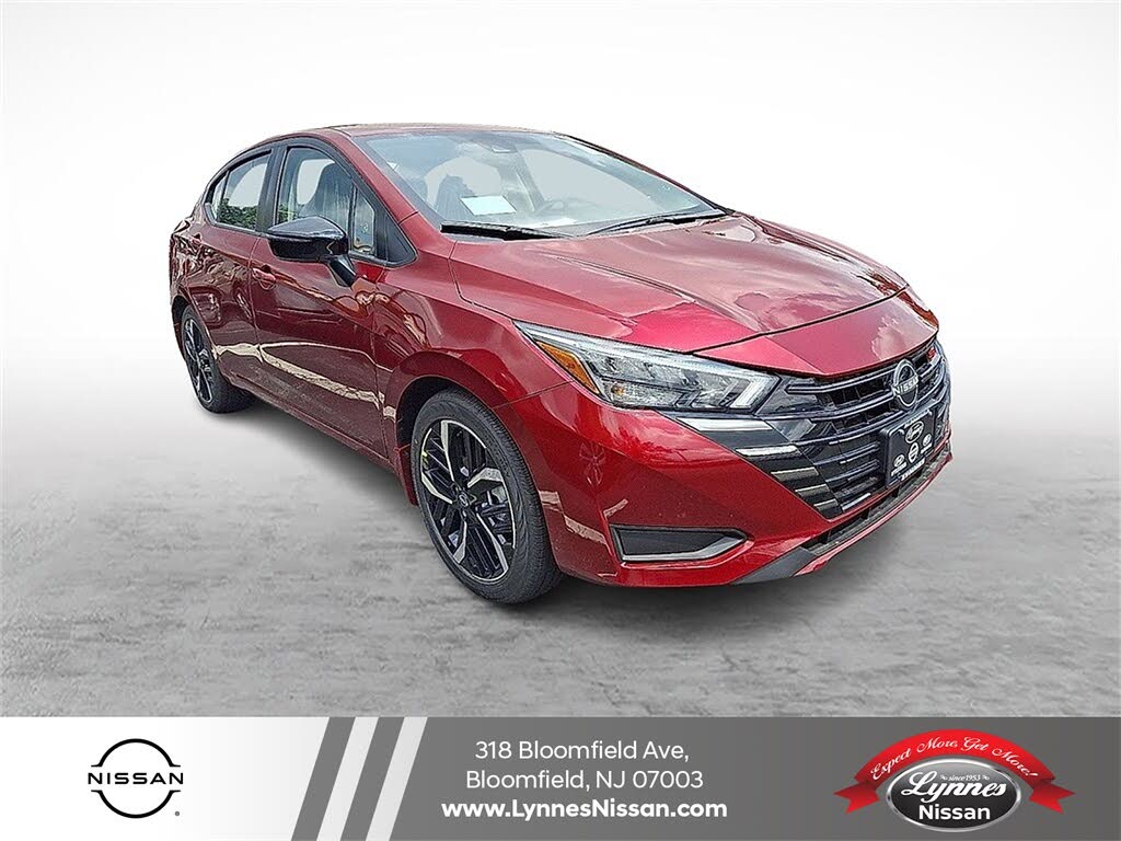 2025 Nissan Versa SR FWD