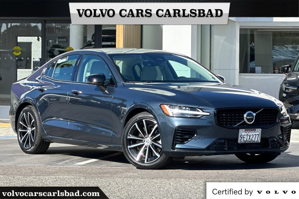 2023 Volvo S60 Recharge T8 Plus Dark Theme eAWD