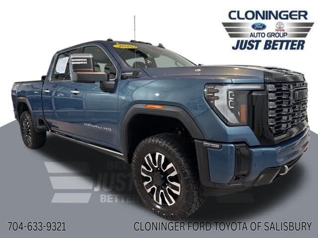2025 GMC Sierra 3500HD Denali Ultimate Crew Cab 4WD