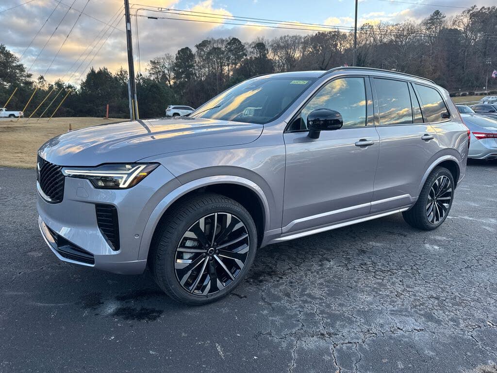 2026 Volvo XC90 B6 Ultra Dark 6-Passenger AWD