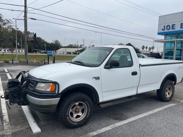 2000 Ford F-150 XL 4WD SB