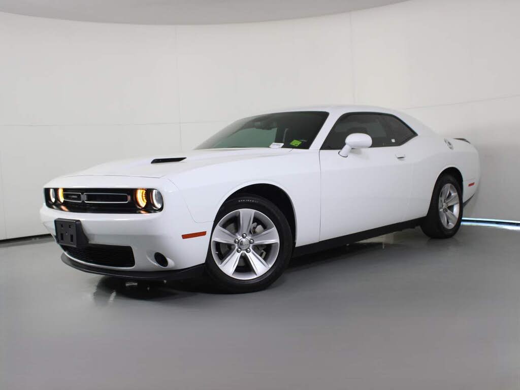 2023 Dodge Challenger SXT RWD
