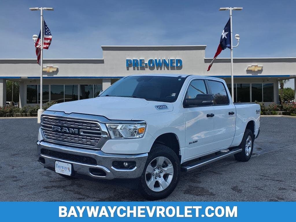 2023 RAM 1500 Big Horn Crew Cab 4WD