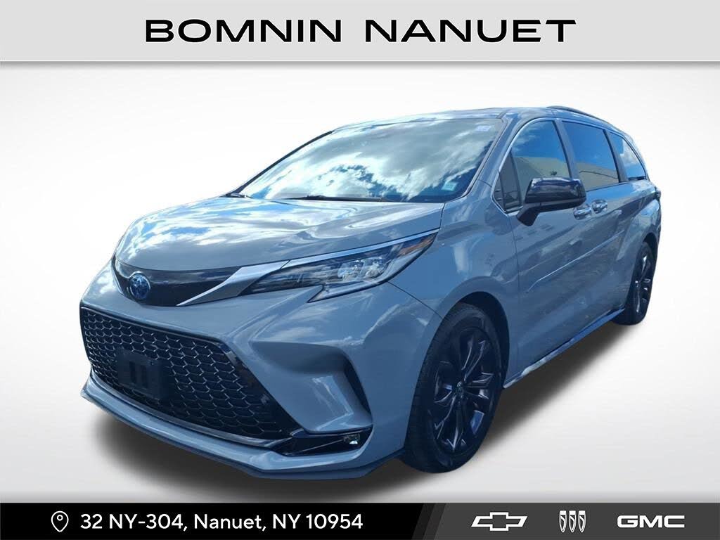 2023 Toyota Sienna XSE 7-Passenger FWD