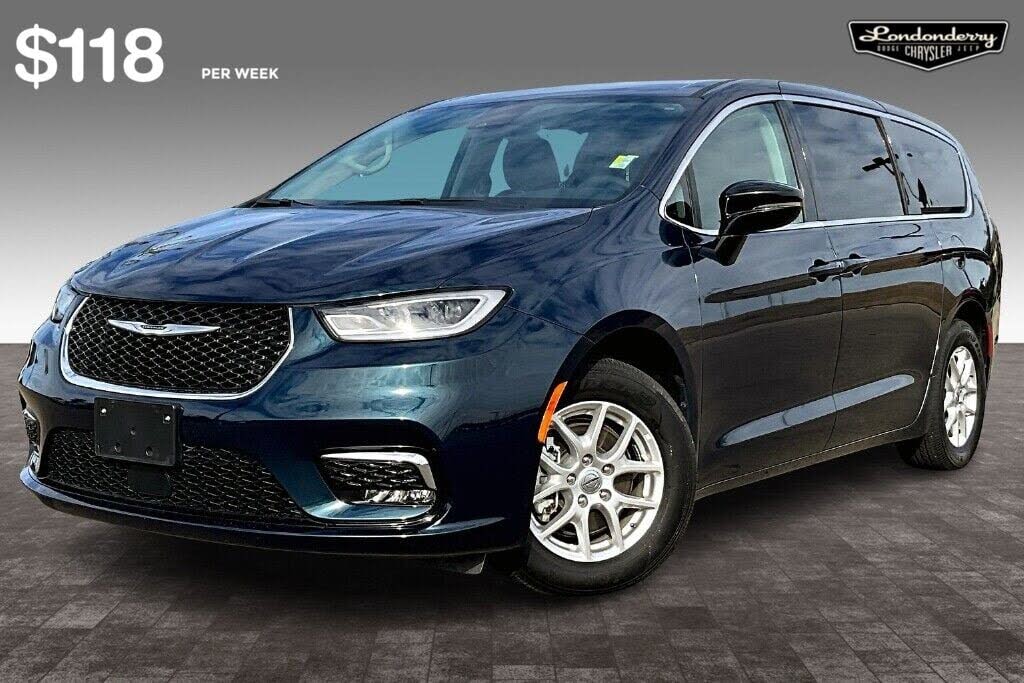 2024 Chrysler Pacifica Touring L FWD