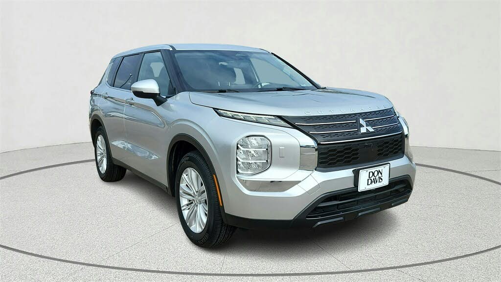 2024 Mitsubishi Outlander ES S-AWC
