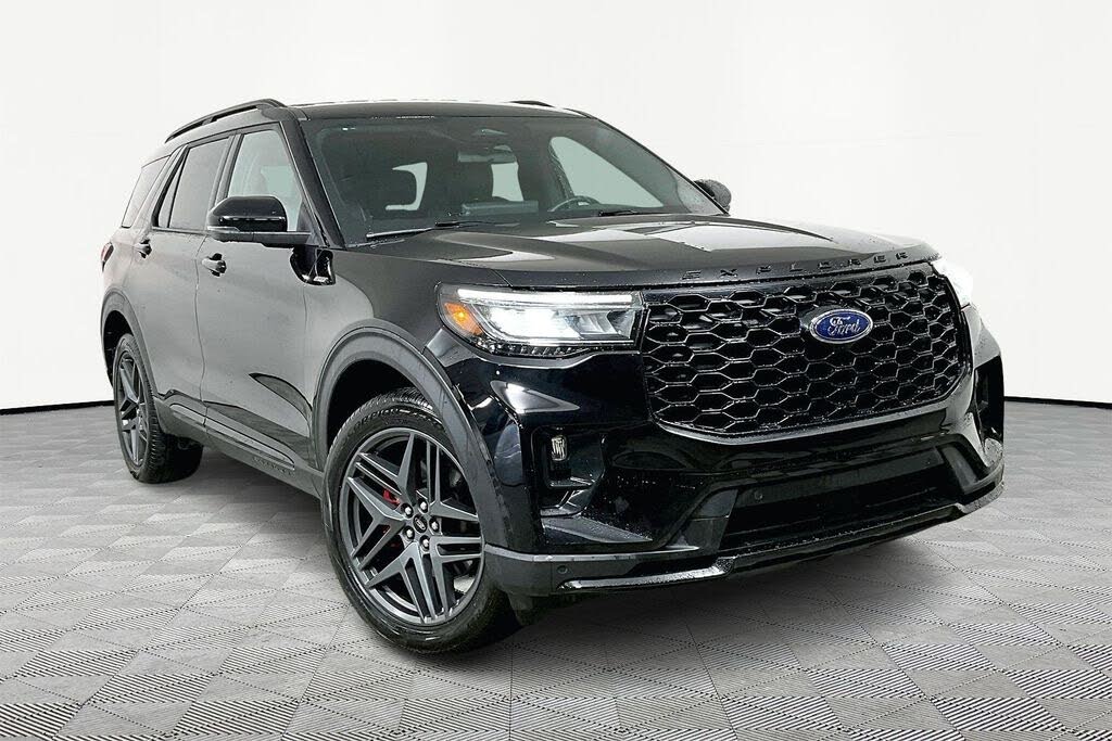 2025 Ford Explorer ST-Line AWD