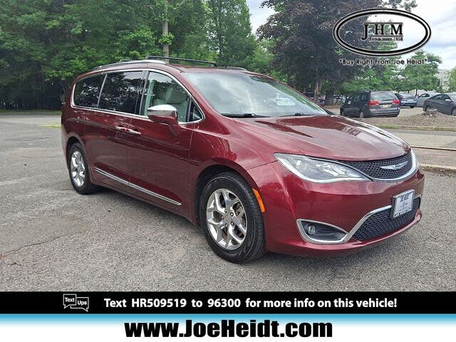 2017 Chrysler Pacifica Limited FWD