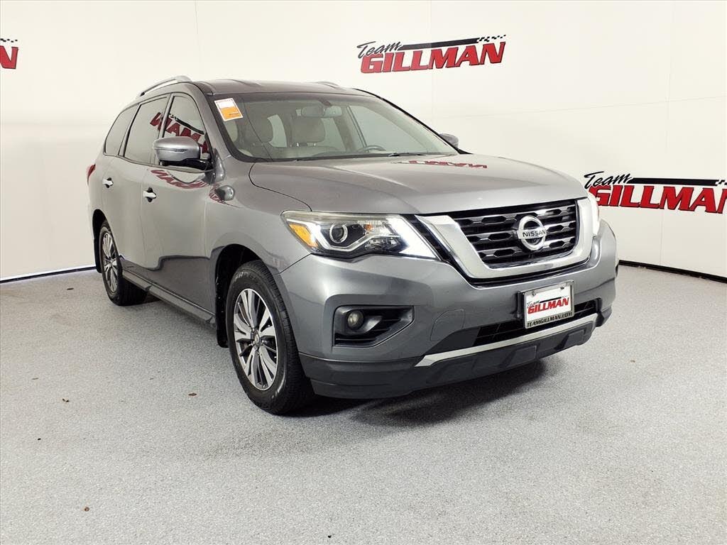 2017 Nissan Pathfinder SL