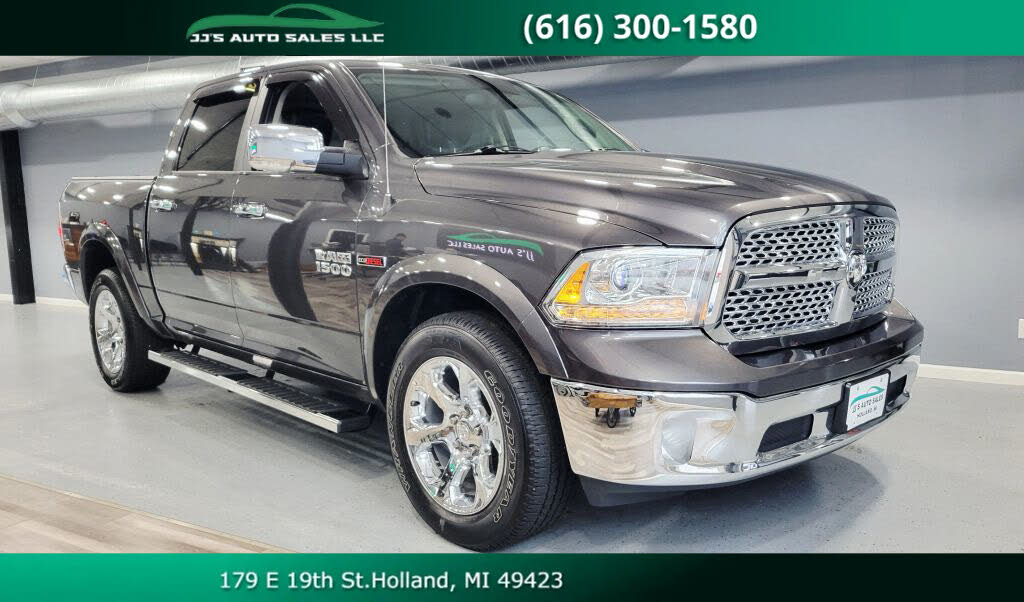 2017 RAM 1500 Laramie Crew Cab 4WD