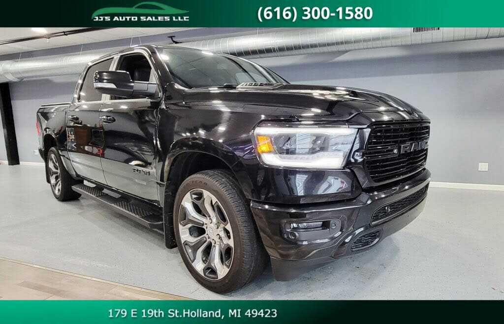 2019 RAM 1500 Sport Crew Cab 4WD