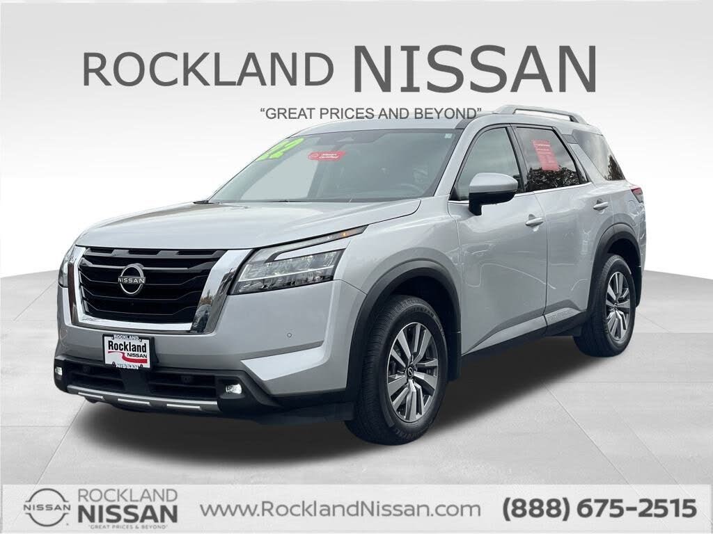 2022 Nissan Pathfinder SL 4WD