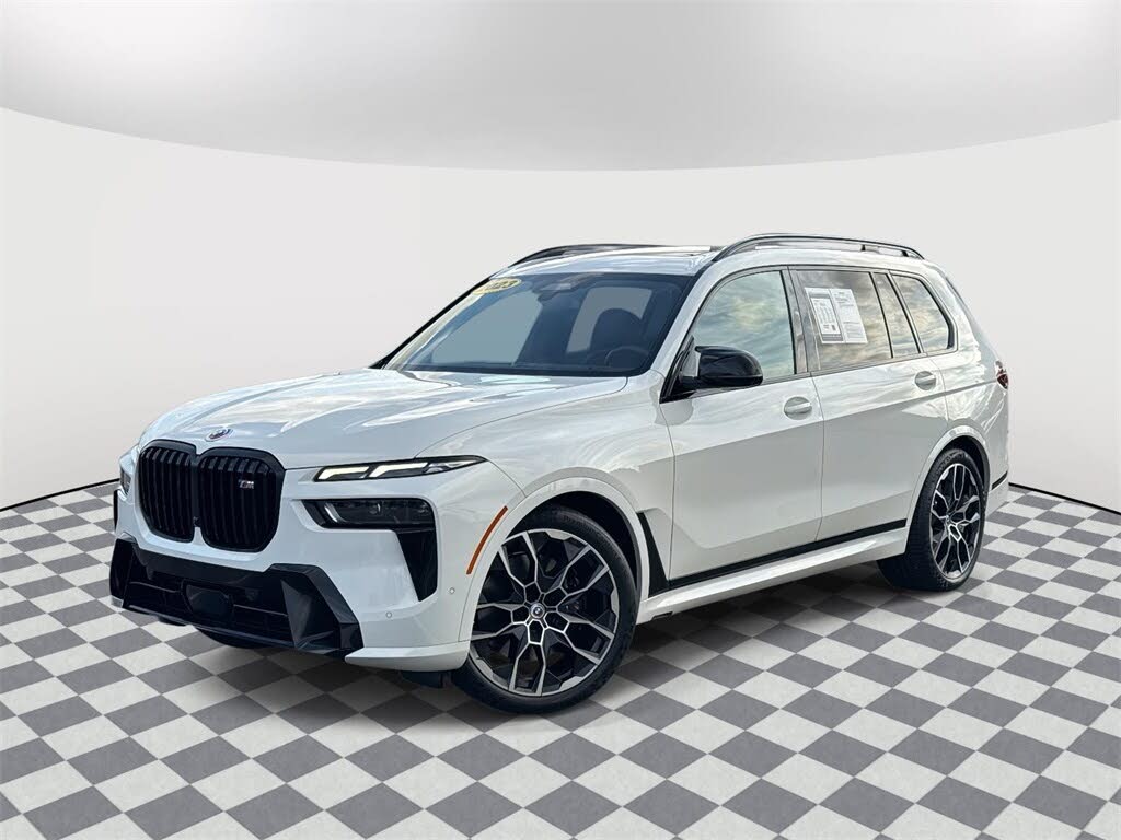 2023 BMW X7 M60i AWD