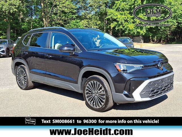 2025 Volkswagen Taos SE FWD