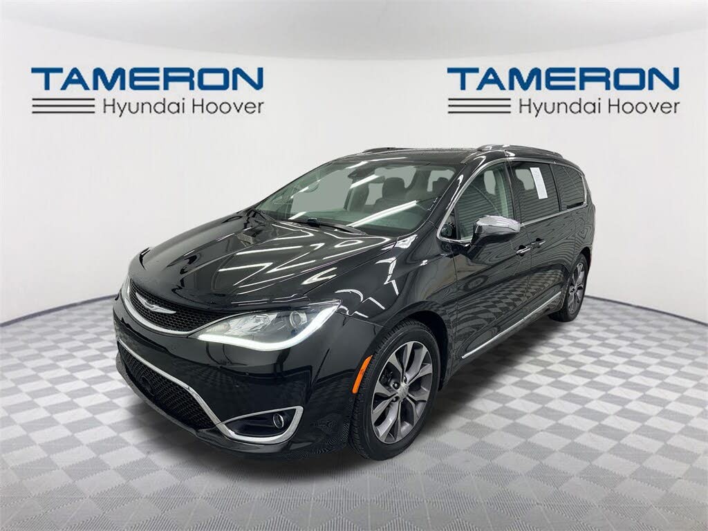 2017 Chrysler Pacifica Limited FWD