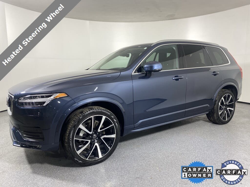 2022 Volvo XC90 T6 Momentum 6-Passenger AWD