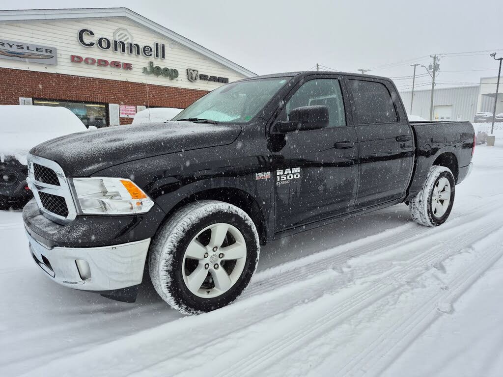 2024 RAM 1500 Classic Tradesman Crew Cab 4WD