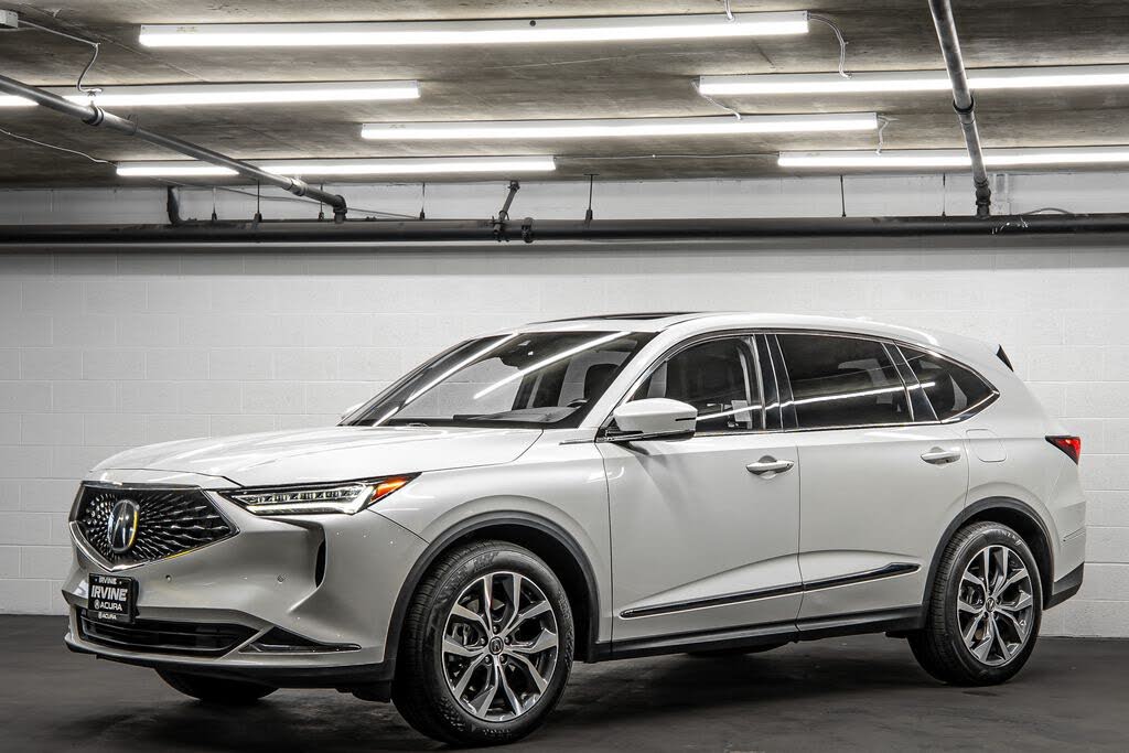 2022 Acura MDX FWD with Technology Package