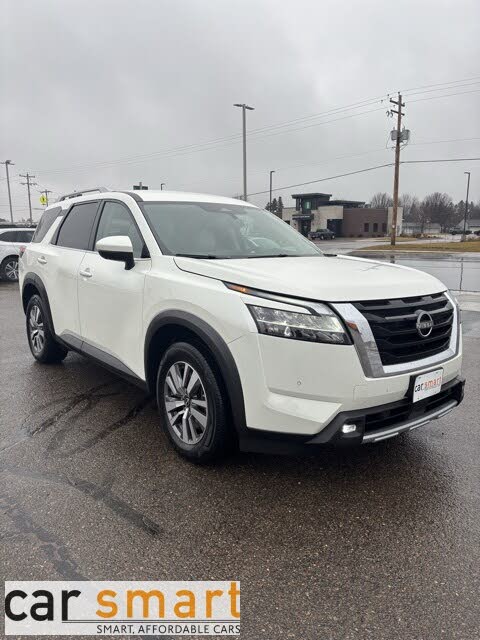 2022 Nissan Pathfinder SL 4WD