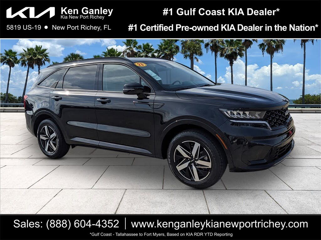 2023 Kia Sorento S FWD