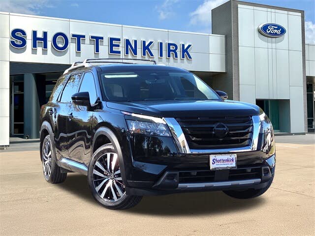 2025 Nissan Pathfinder Platinum FWD