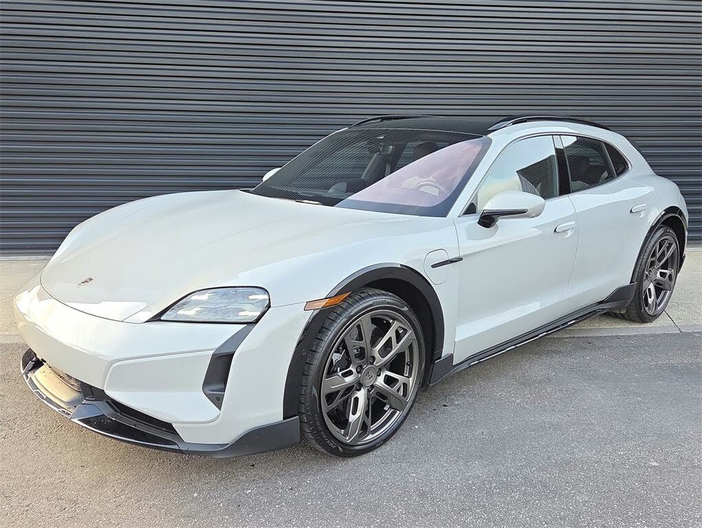 2025 Porsche Taycan Turbo S Cross Turismo Wagon AWD