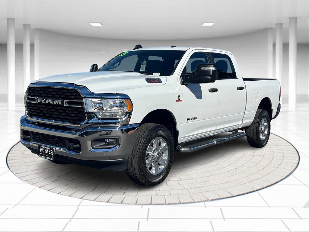 2023 RAM 2500 Big Horn Crew Cab 4WD