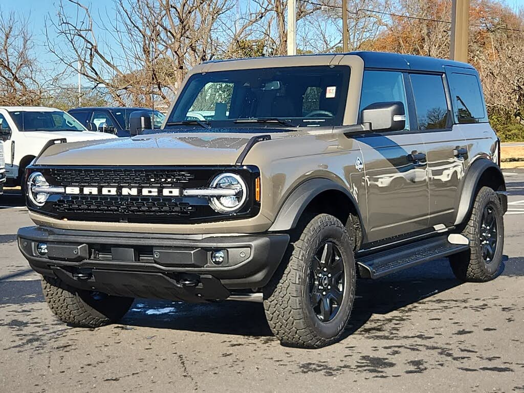 2025 Ford Bronco Outer Banks 4-Door 4WD