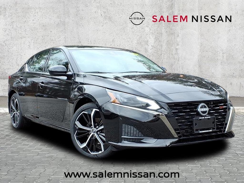 2025 Nissan Altima 2.5 SR FWD