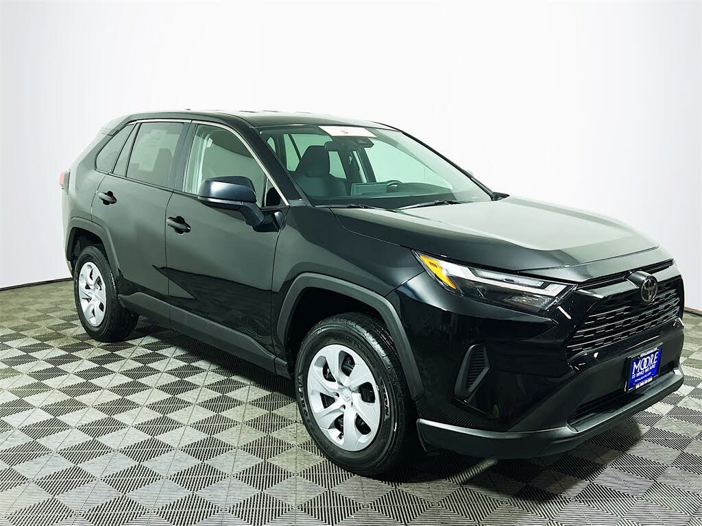2025 Toyota RAV4 LE AWD
