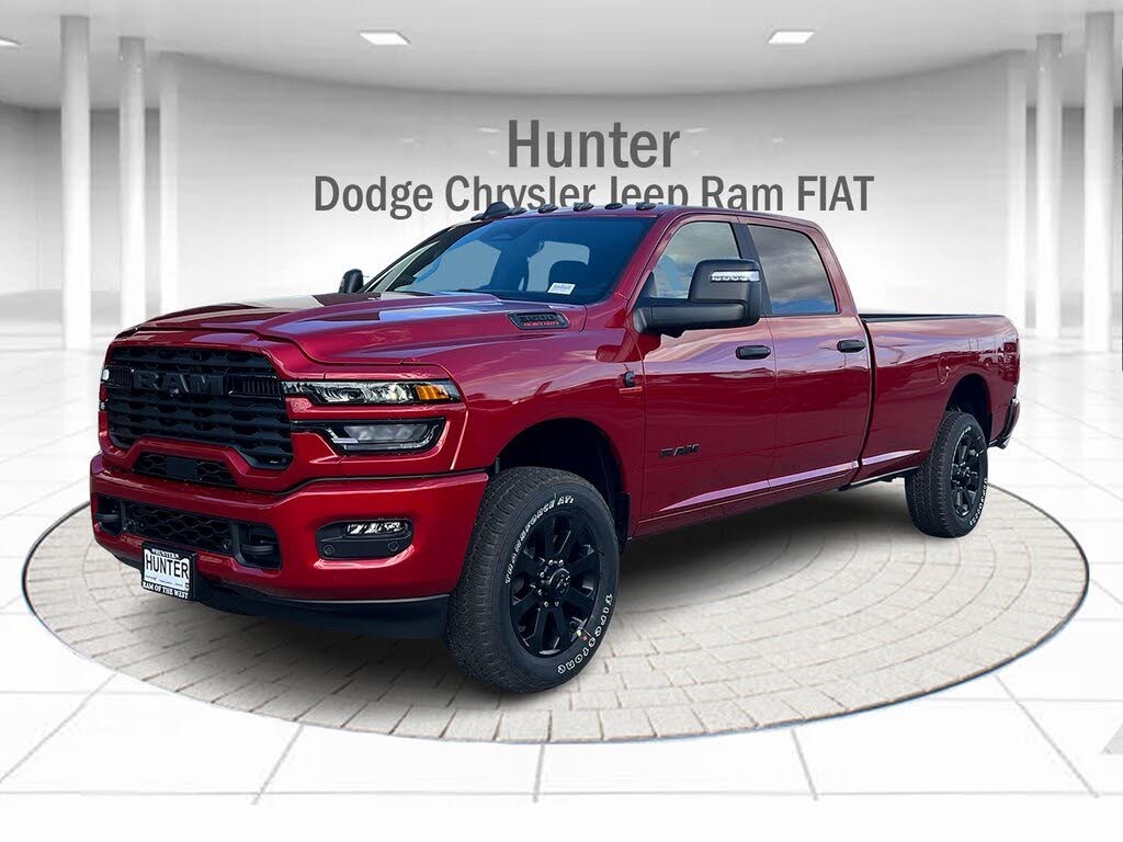 2026 RAM 3500 Big Horn Crew Cab LB 4WD
