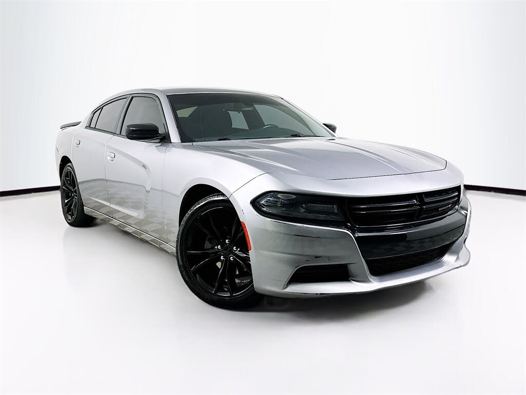 2016 Dodge Charger SE RWD