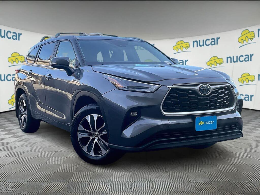 2023 Toyota Highlander Hybrid XLE AWD