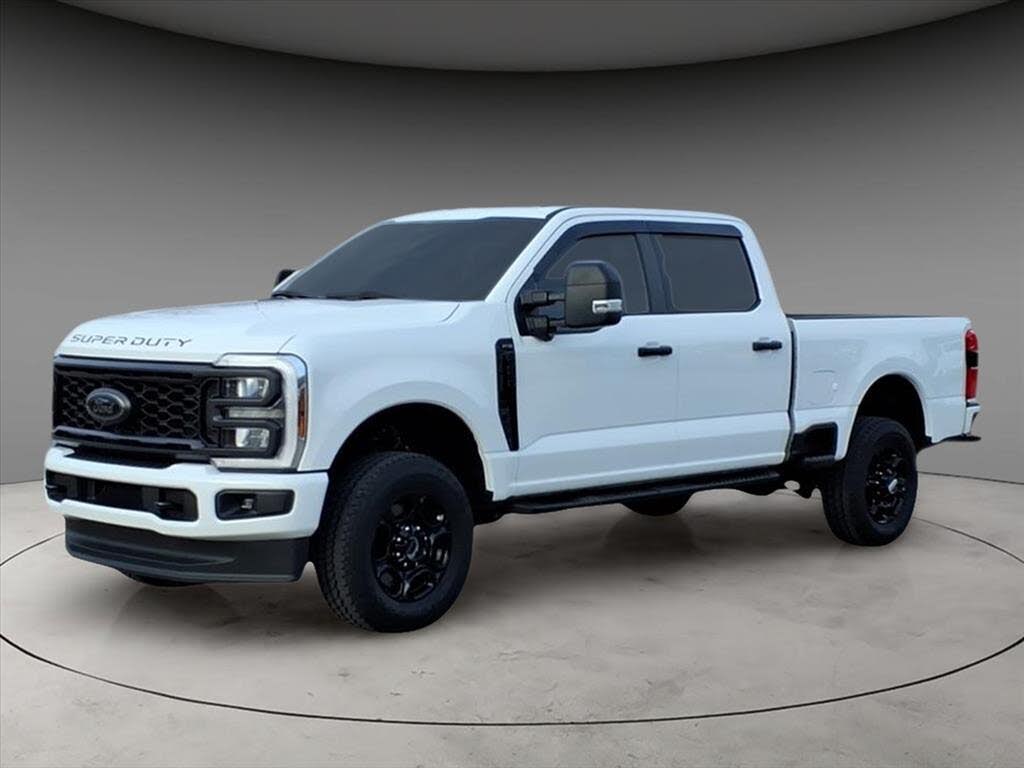 2024 Ford F-250 Super Duty XL Crew Cab 4WD